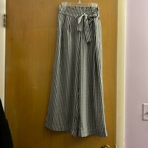 Forever 21 Checkered Wide Legged Pants- Size XS